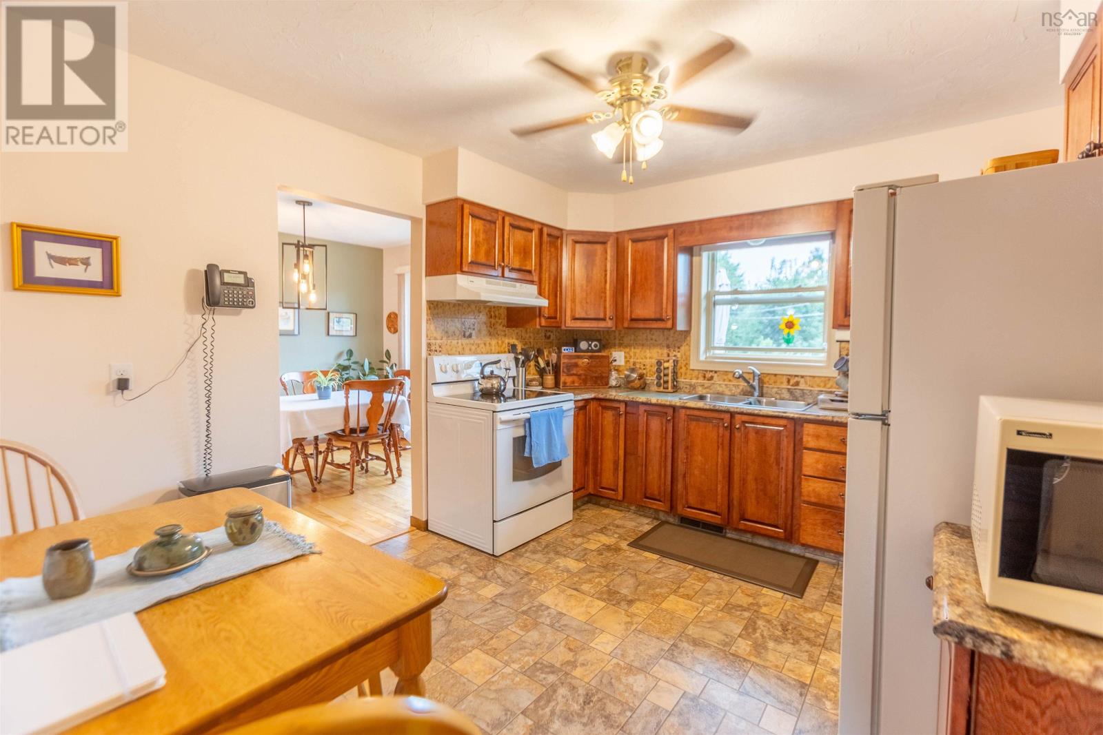 148 D'orsay Road, East Amherst, Nova Scotia  B4H 3Y2 - Photo 10 - 202526815