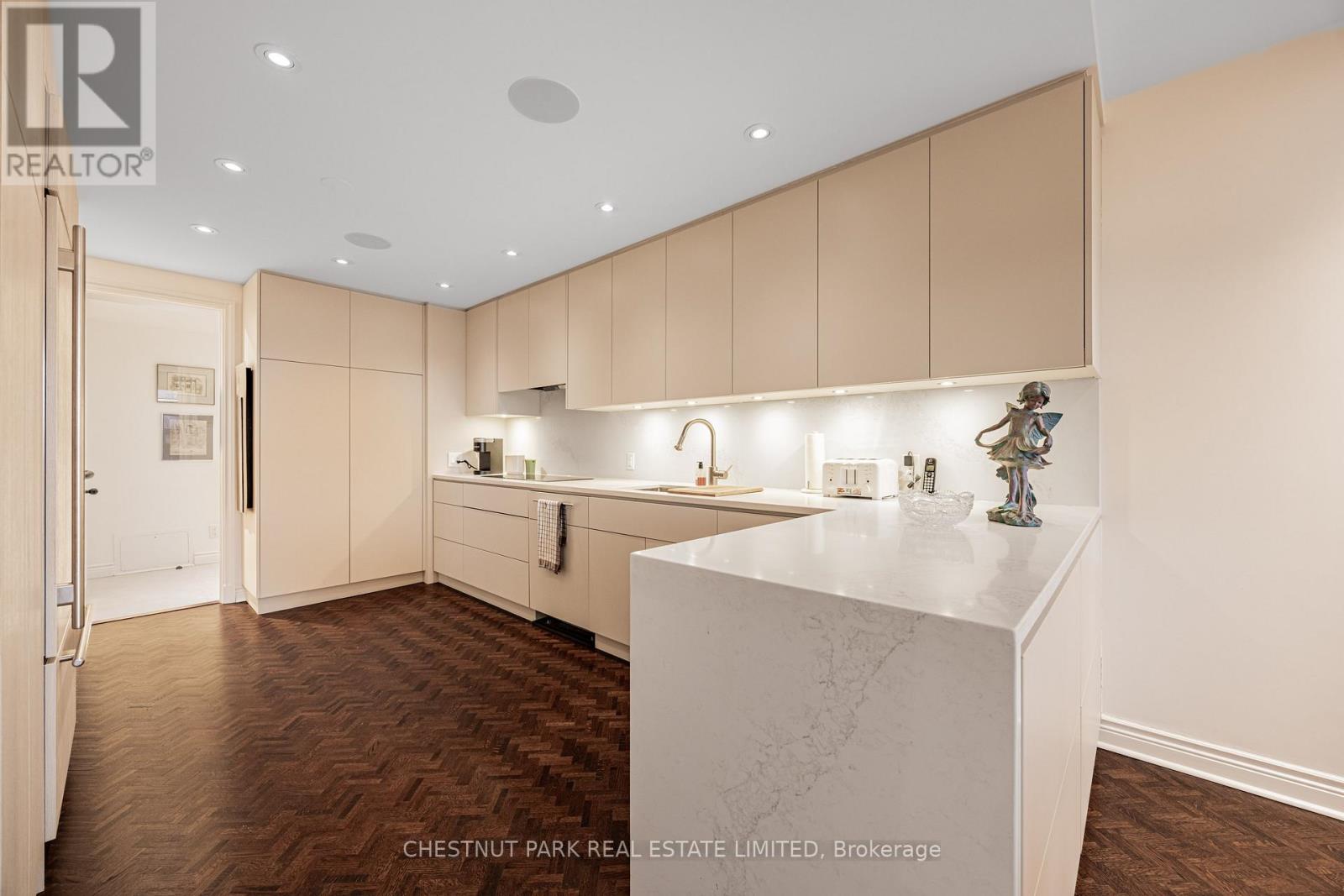 406 - 70 Rosehill Avenue, Toronto, Ontario  M4T 2W7 - Photo 24 - C12550832