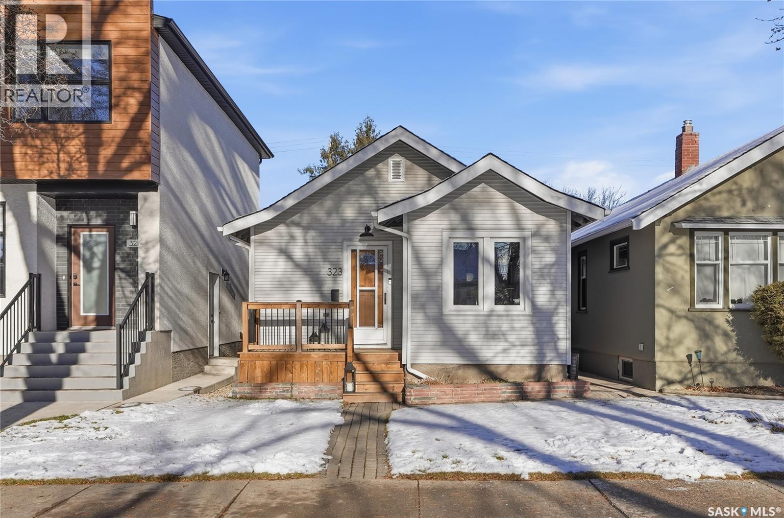 323 4th Street E, Saskatoon, Saskatchewan  S7H 1J2 - Photo 1 - SK024645