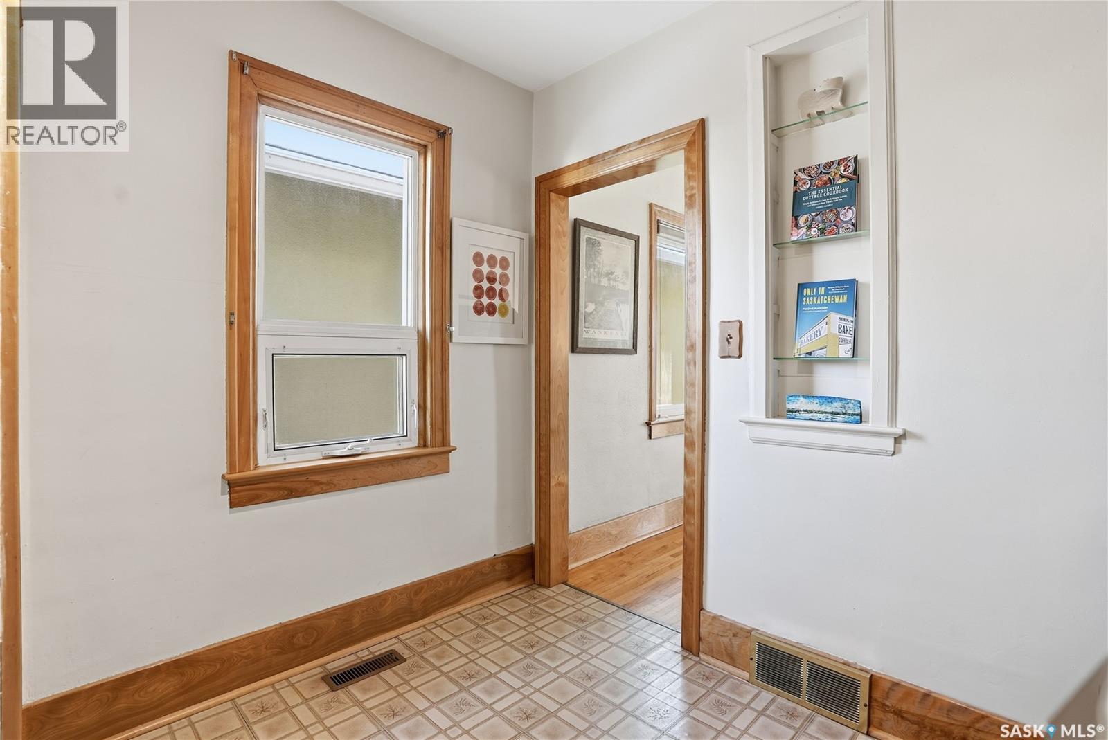 323 4th Street E, Saskatoon, Saskatchewan  S7H 1J2 - Photo 14 - SK024645