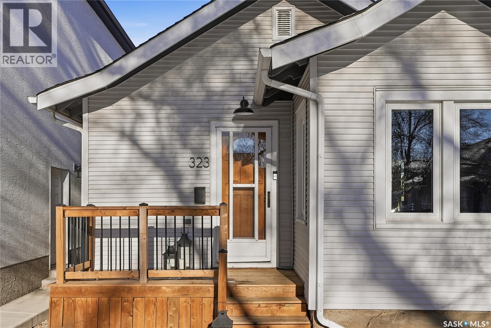 323 4th Street E, Saskatoon, Saskatchewan  S7H 1J2 - Photo 2 - SK024645