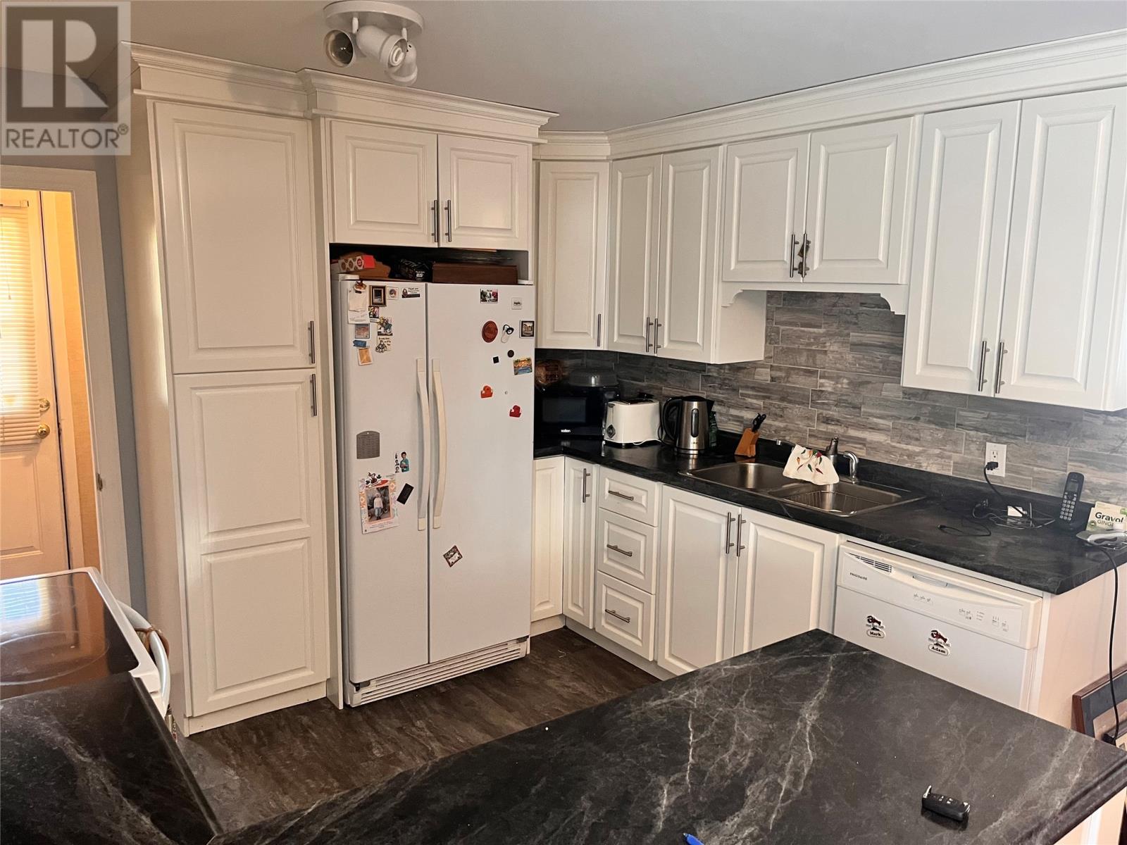 27 Tenth Street, Happy Valley - Goose Bay, Newfoundland & Labrador  A0P 1E0 - Photo 3 - 1292877