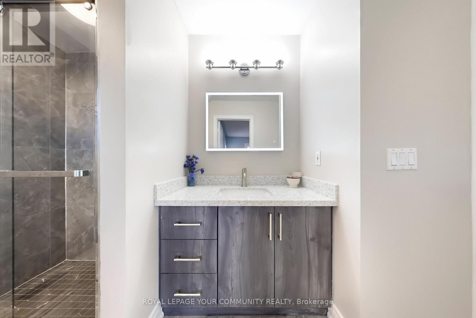 24 Pegasus Drive, Richmond Hill, Ontario  L4E 4R3 - Photo 36 - N12574156