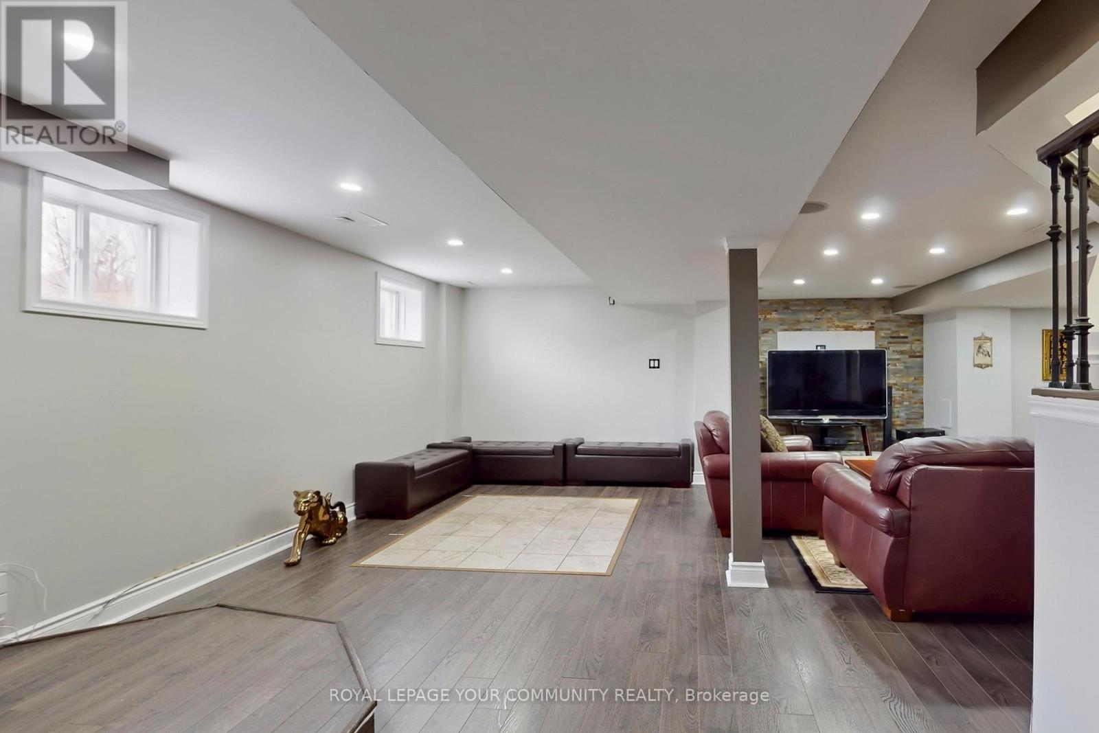 24 Pegasus Drive, Richmond Hill, Ontario  L4E 4R3 - Photo 41 - N12574156