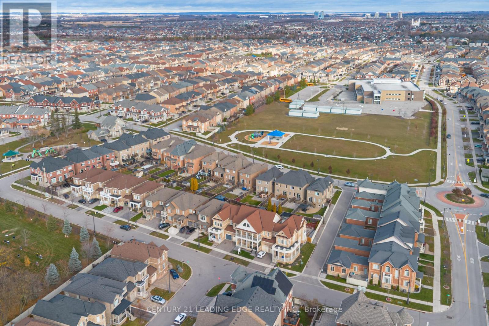 9 Aksel Rinck Drive, Markham, Ontario  L6C 1N7 - Photo 3 - N12574176