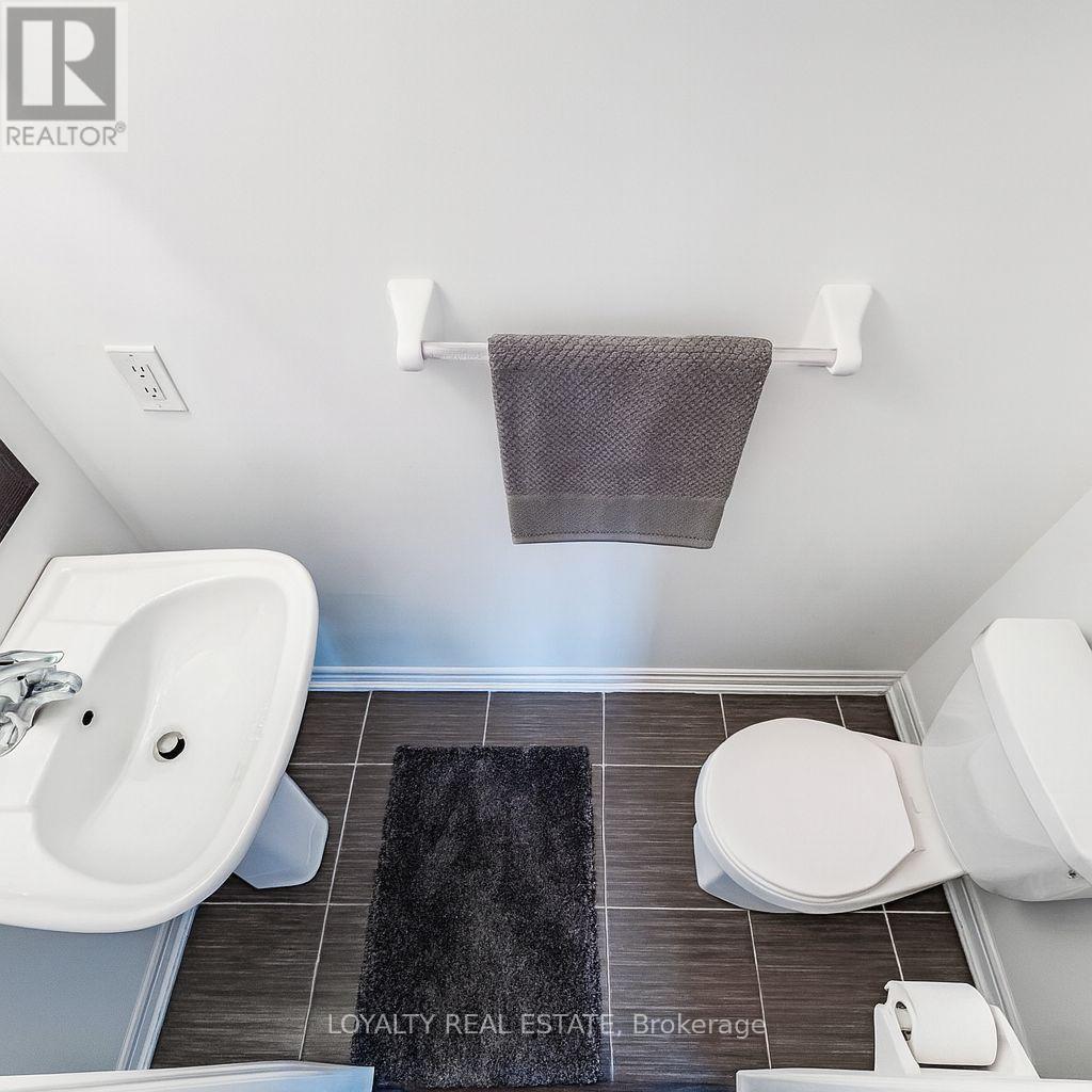 413 - 70 Halliford Place, Brampton, Ontario  L6P 0N5 - Photo 11 - W12509822