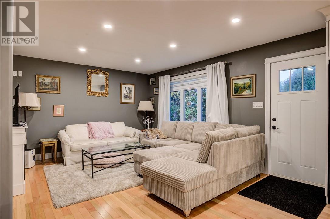 4038 Velma Street, Val Caron, Ontario  P3N 1J9 - Photo 16 - 2125247