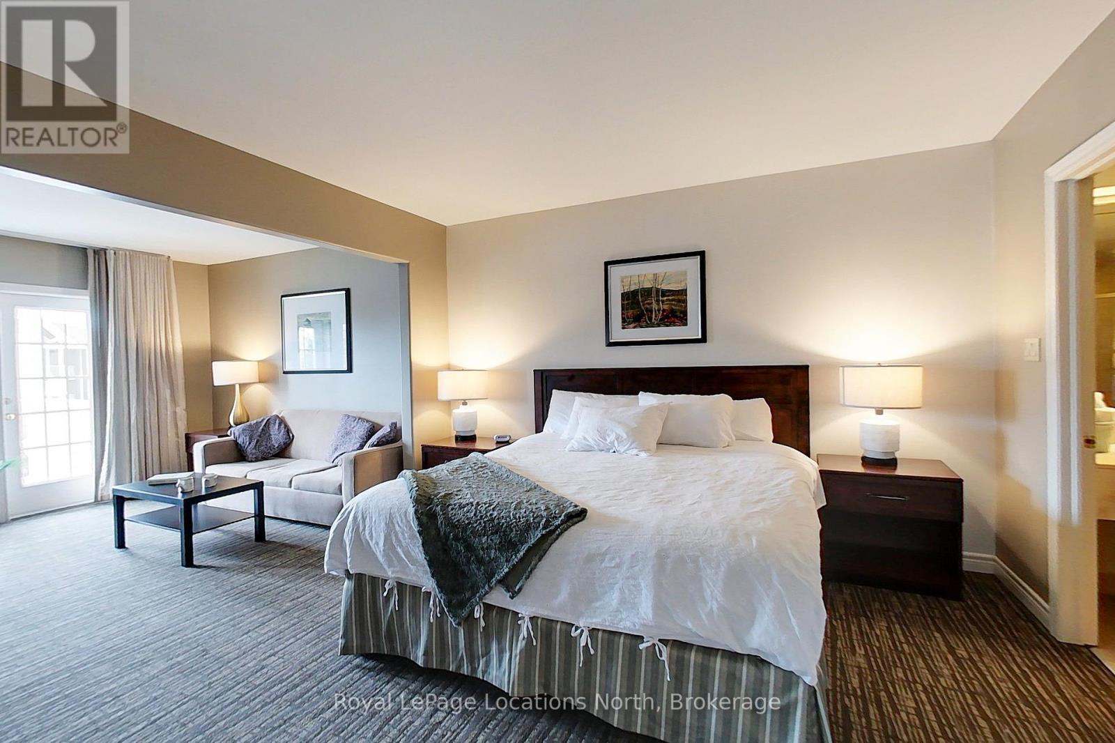 2242/2243 - 90 Highland Drive, Oro-Medonte (Horseshoe Valley), Ontario  L0L 2L0 - Photo 3 - S12574204