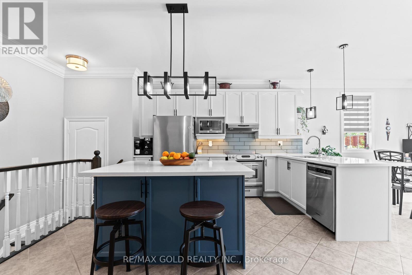 36 Slipneedle Street, Brampton, Ontario  L6S 6L5 - Photo 17 - W12574118