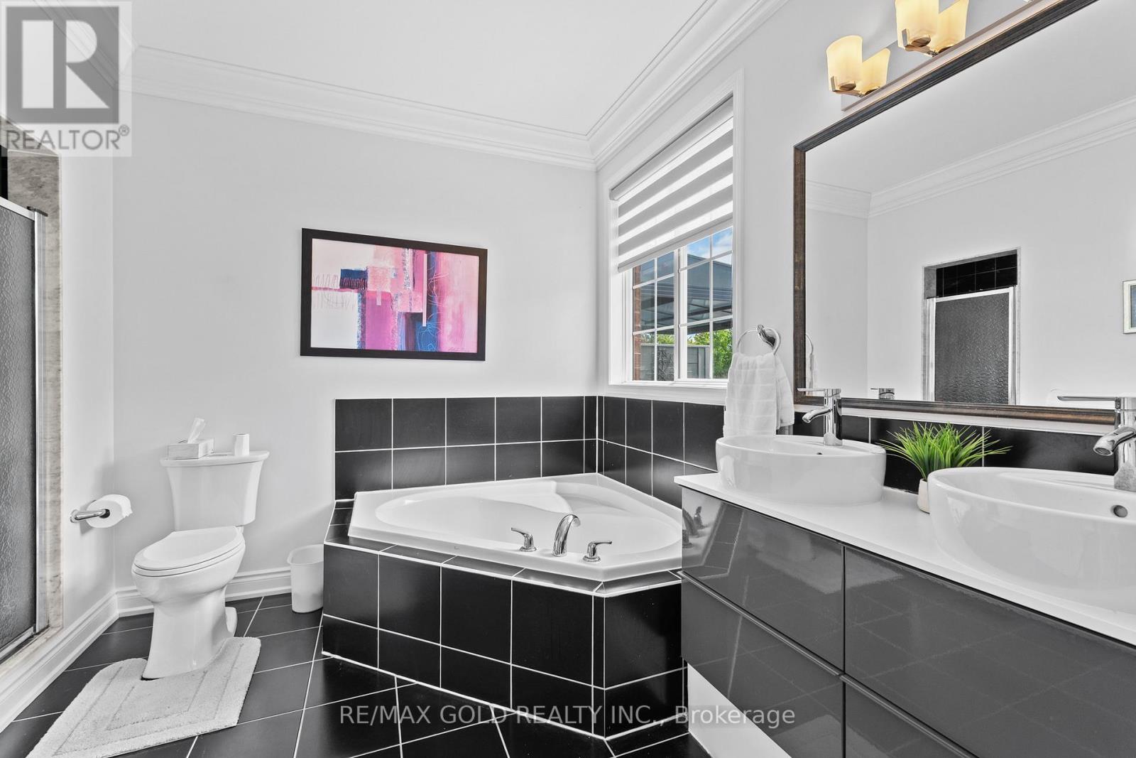 36 Slipneedle Street, Brampton, Ontario  L6S 6L5 - Photo 27 - W12574118