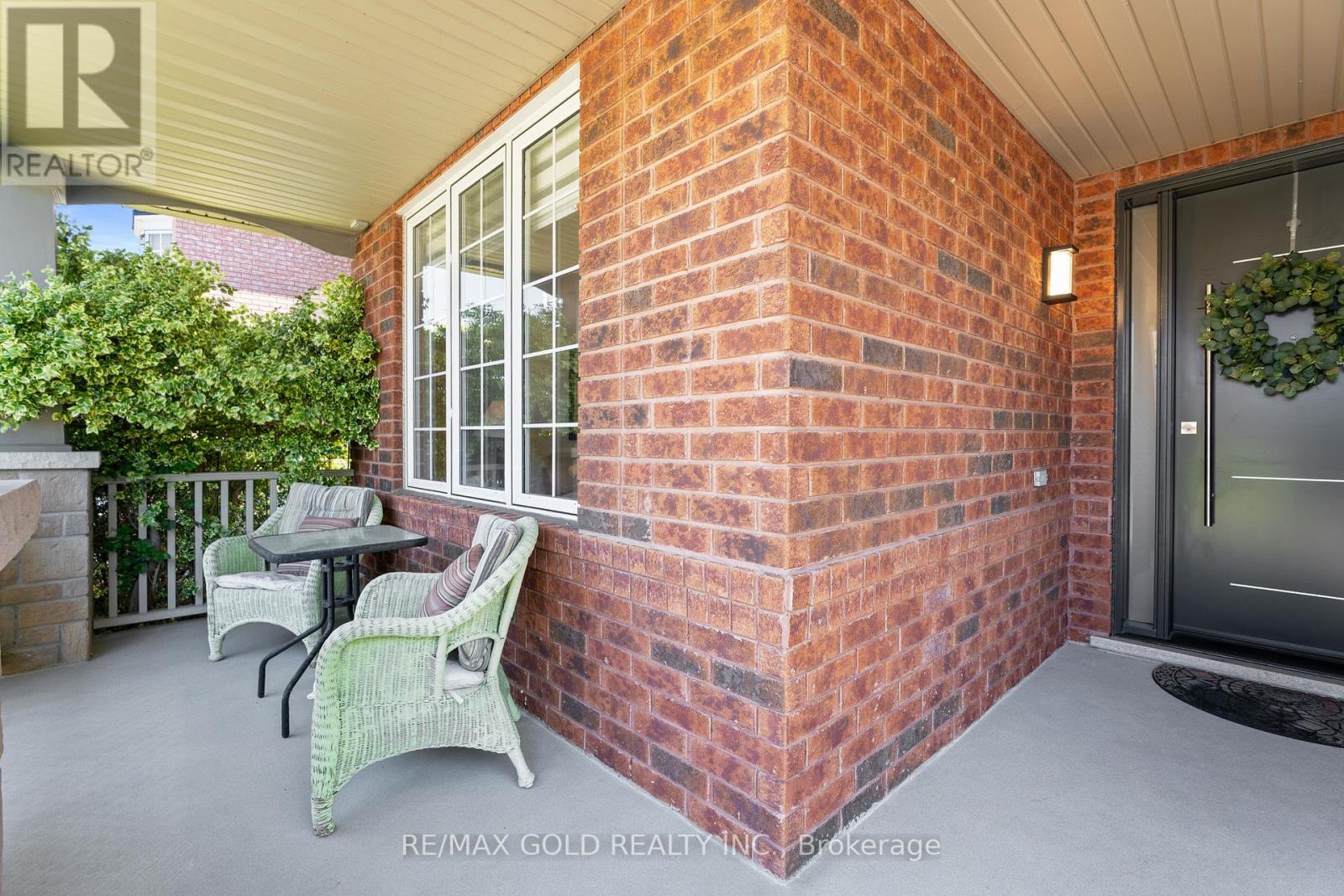 36 Slipneedle Street, Brampton, Ontario  L6S 6L5 - Photo 7 - W12574118