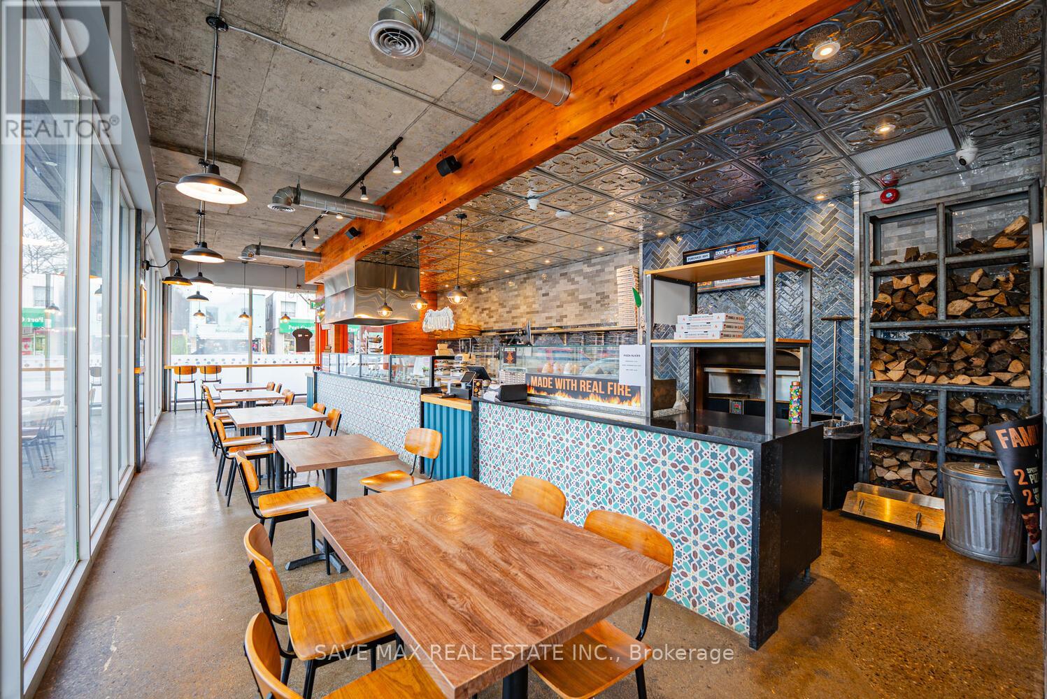 230 Lakeshore Road E, Mississauga, Ontario  L5G 1G7 - Photo 12 - W12574154