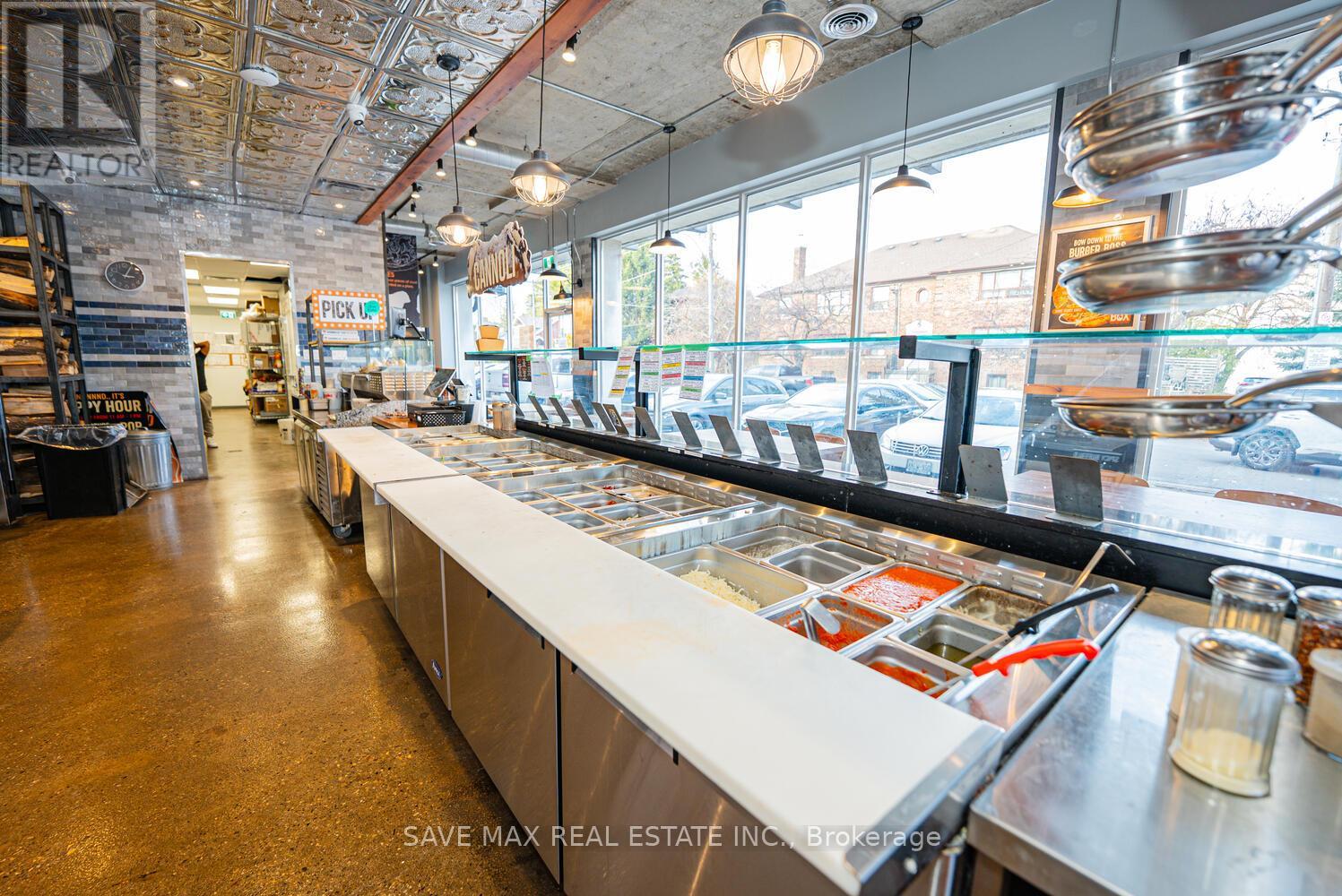 230 Lakeshore Road E, Mississauga, Ontario  L5G 1G7 - Photo 21 - W12574154