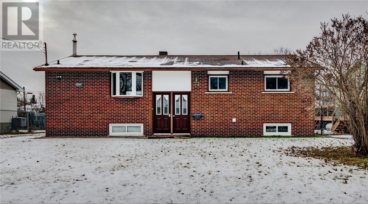 52 Abbe Street, chelmsford, Ontario