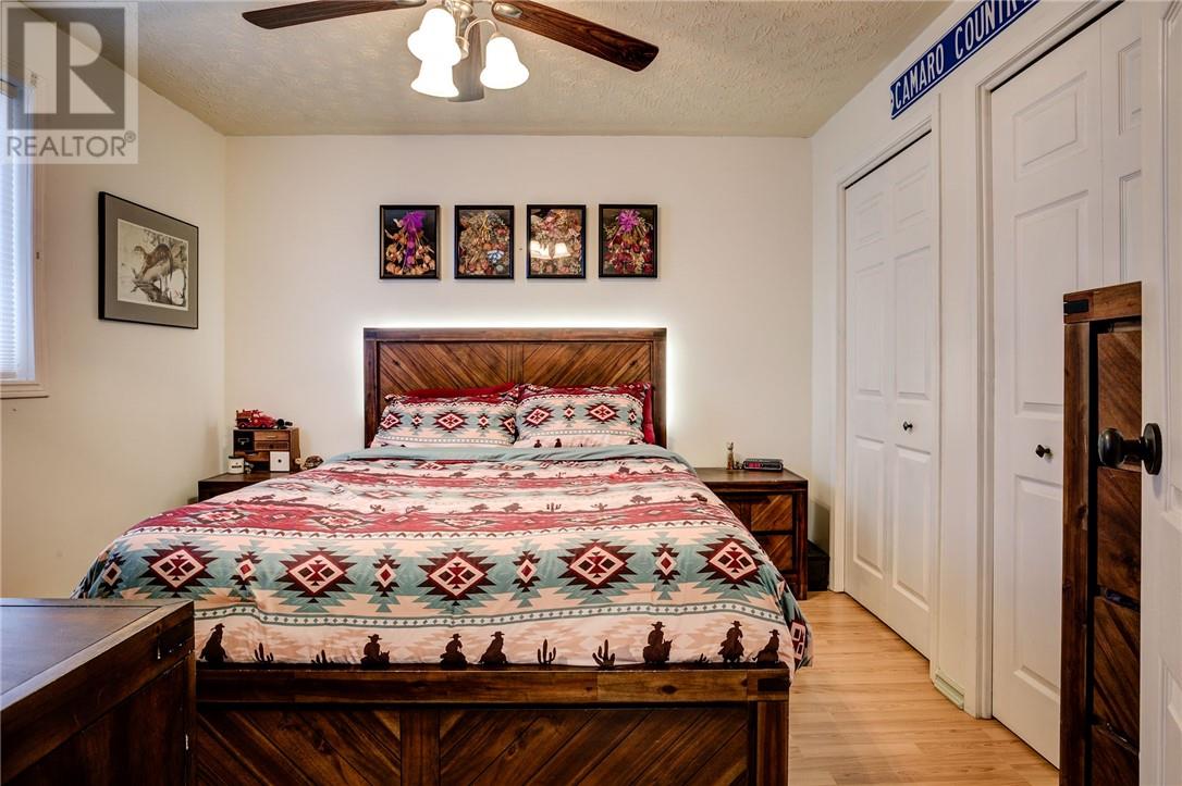 2 Leonard Avenue S, Dowling, Ontario  P0M 1R0 - Photo 10 - 2125716