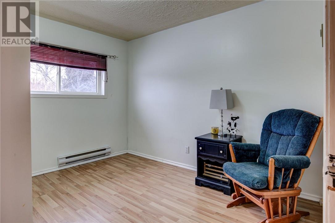 2 Leonard Avenue S, Dowling, Ontario  P0M 1R0 - Photo 12 - 2125716