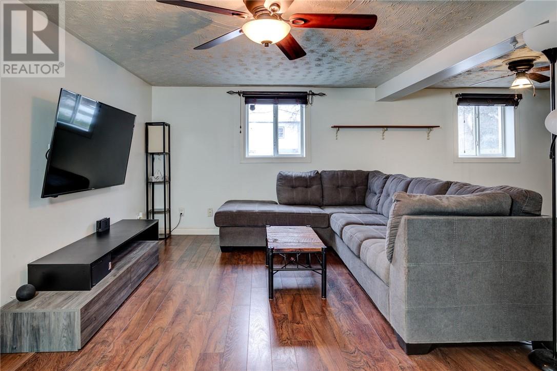 2 Leonard Avenue S, Dowling, Ontario  P0M 1R0 - Photo 16 - 2125716