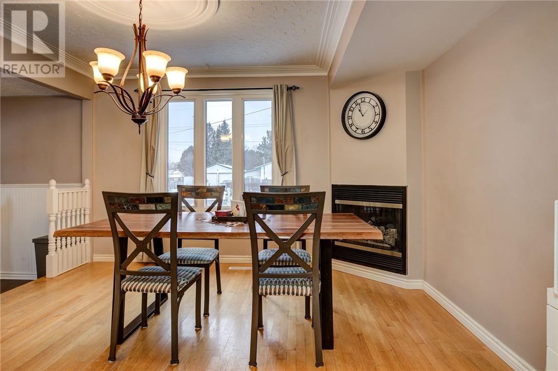 2 Leonard Avenue S, Dowling, Ontario  P0M 1R0 - Photo 6 - 2125716