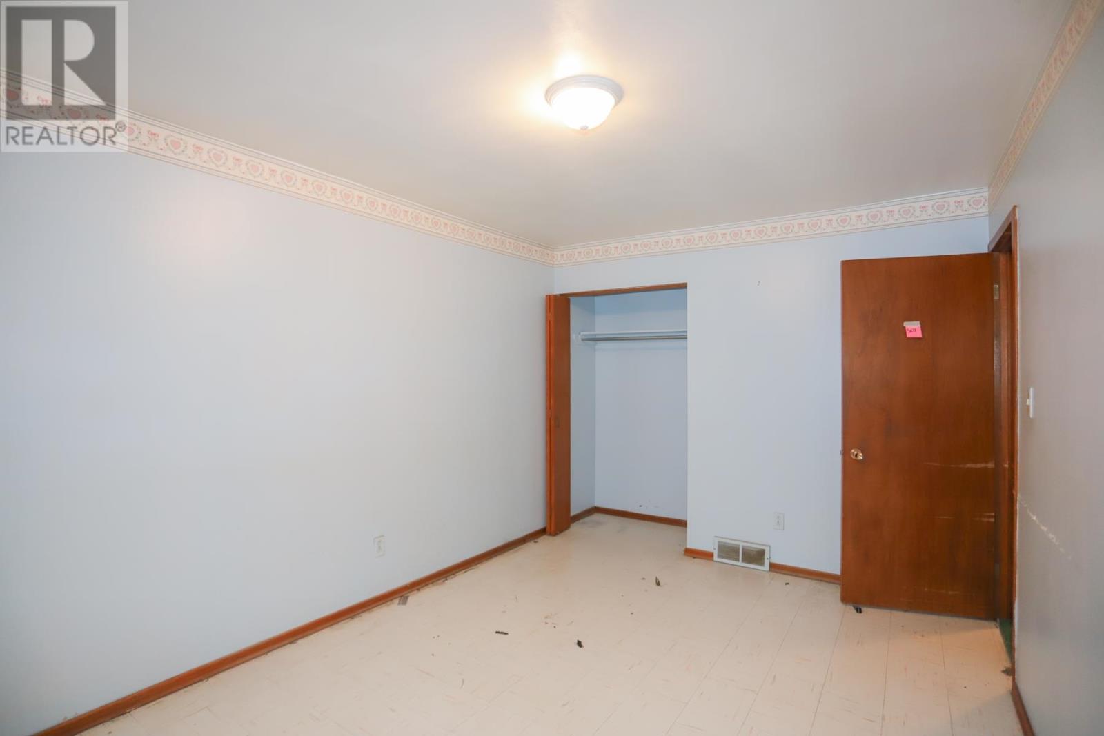 65 Wayne Ct, Sault Ste. Marie, Ontario  P6A 4S5 - Photo 19 - SM253305