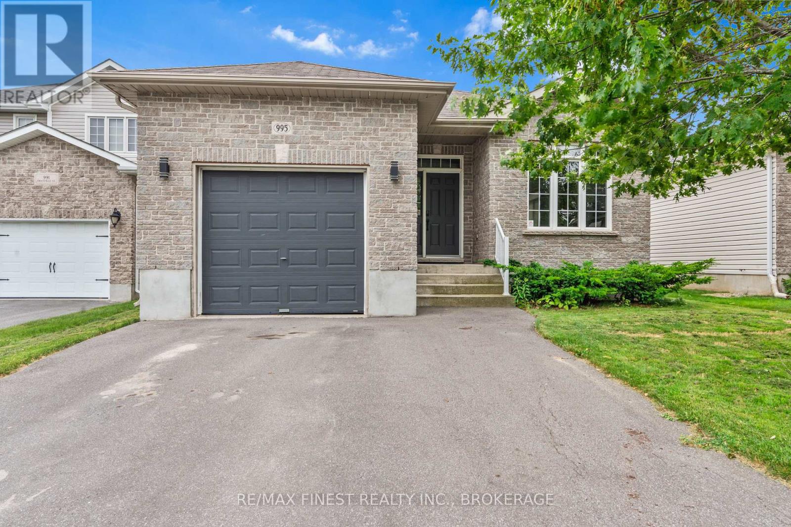 2 - 995 Swanfield Street, Kingston, Ontario  K7M 0A6 - Photo 3 - X12574200