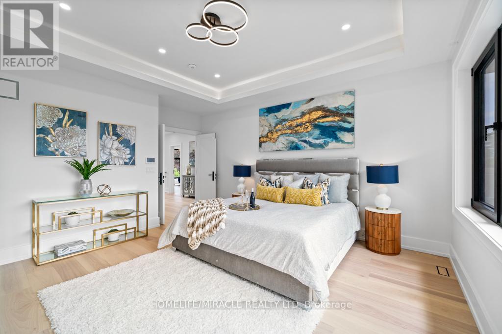 282 Maurice Drive, Oakville, Ontario  L6K 2X3 - Photo 29 - W12573744