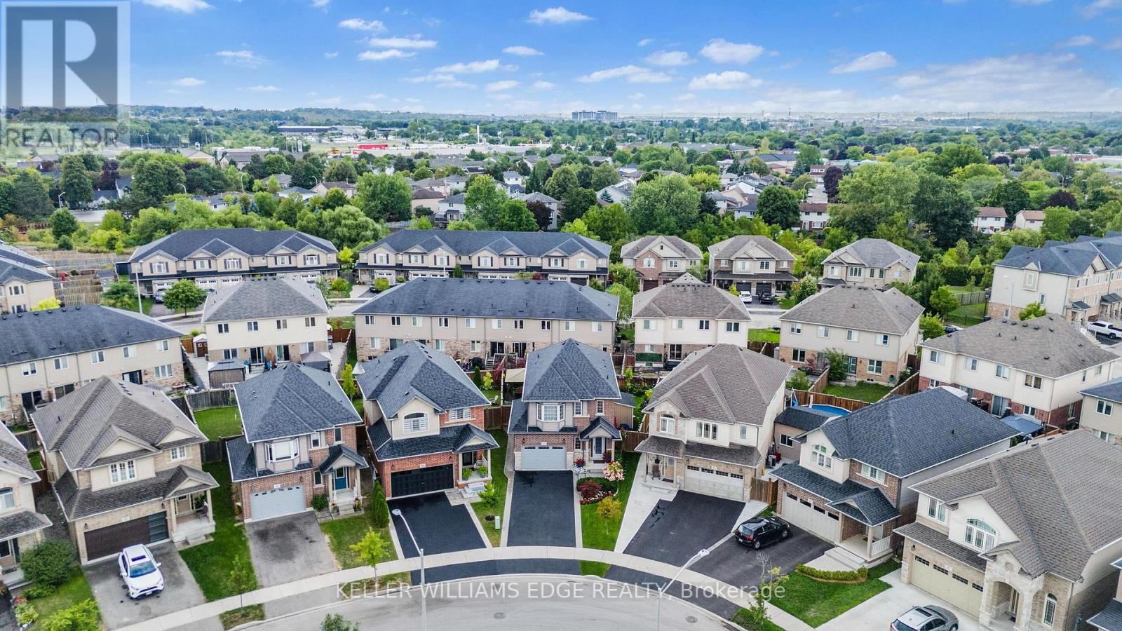 209 Echovalley Drive, Hamilton, Ontario  L8J 0H1 - Photo 32 - X12574112