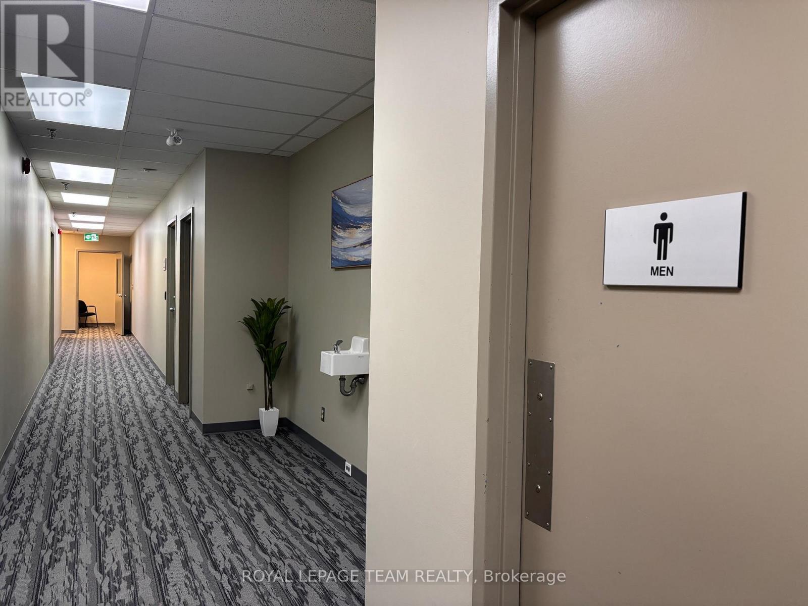 Ll22 - 1701 Woodward Drive, Ottawa, Ontario  K2C 0R4 - Photo 13 - X12574236