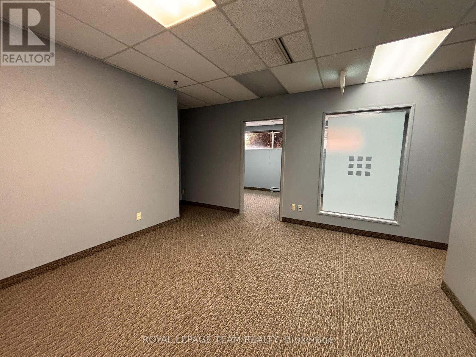 Ll22 - 1701 Woodward Drive, Ottawa, Ontario  K2C 0R4 - Photo 5 - X12574236