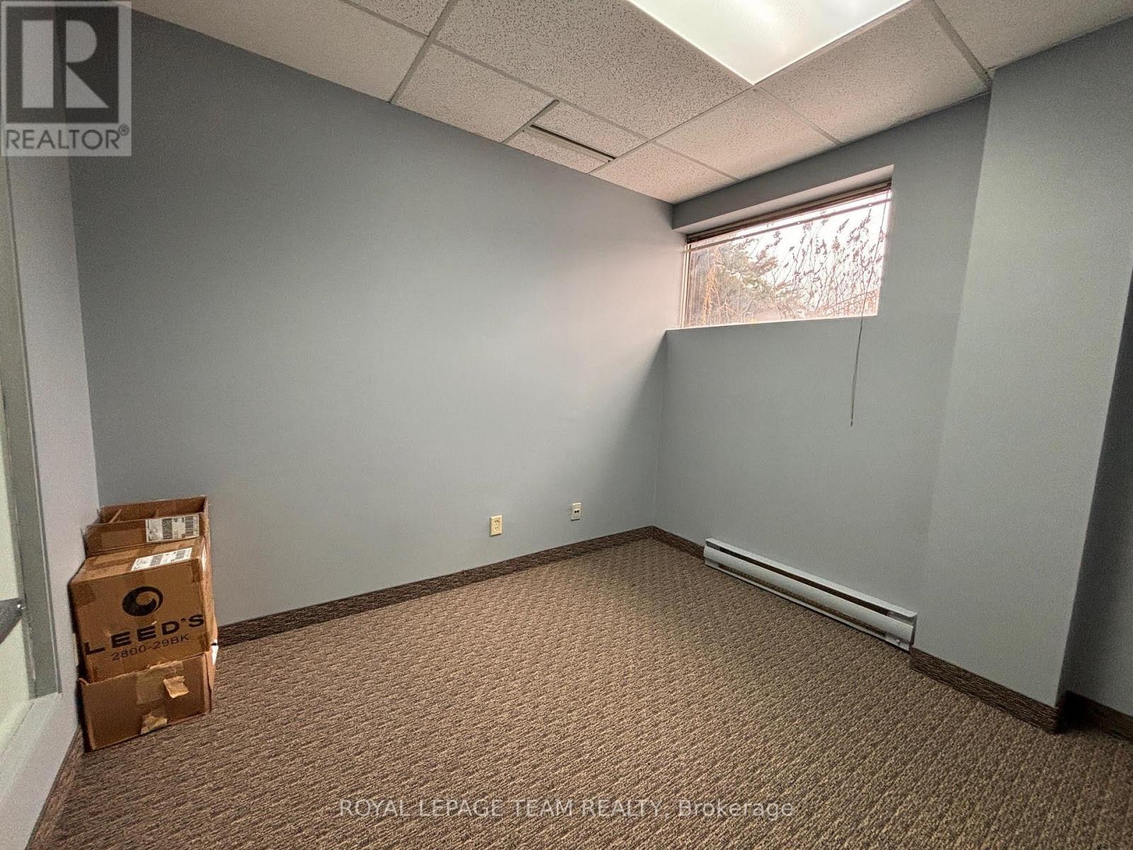 Ll22 - 1701 Woodward Drive, Ottawa, Ontario  K2C 0R4 - Photo 8 - X12574236