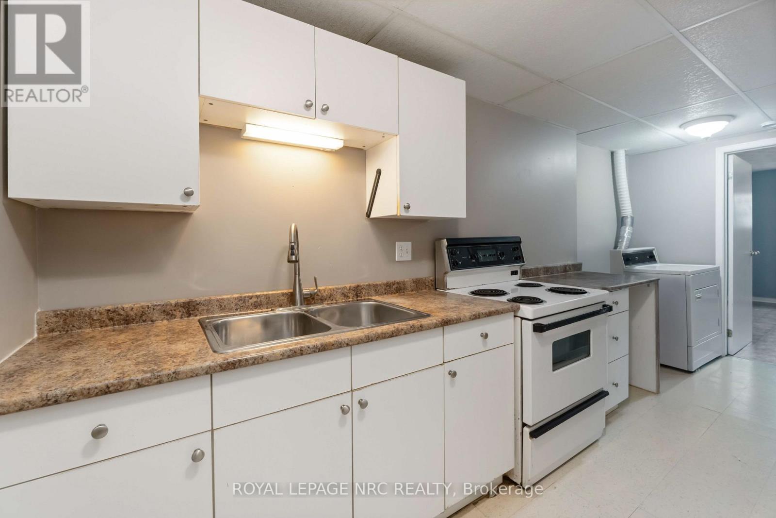 29 Heritage Court, St. Catharines, Ontario  L2S 3H8 - Photo 28 - X12511876