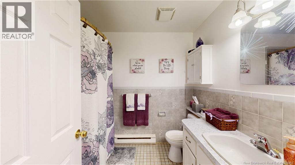 35 Peat Drive, Quispamsis, New Brunswick  E2E 4R6 - Photo 10 - NB130435