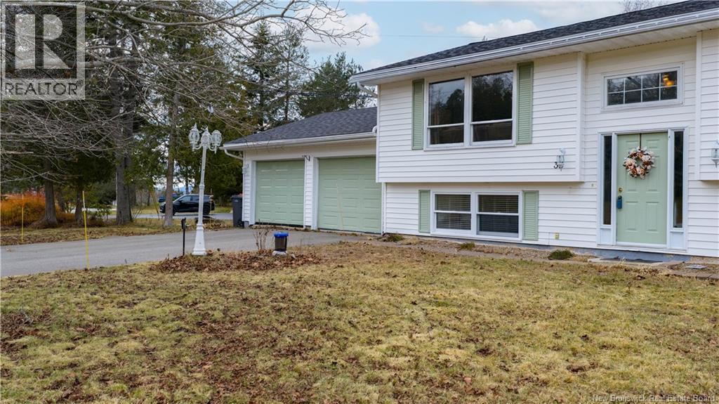 35 Peat Drive, Quispamsis, New Brunswick  E2E 4R6 - Photo 4 - NB130435
