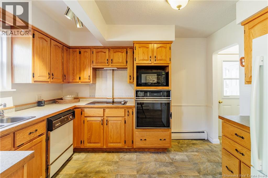 102 Winter Street, Fredericton, New Brunswick  E3A 1X5 - Photo 11 - NB129951