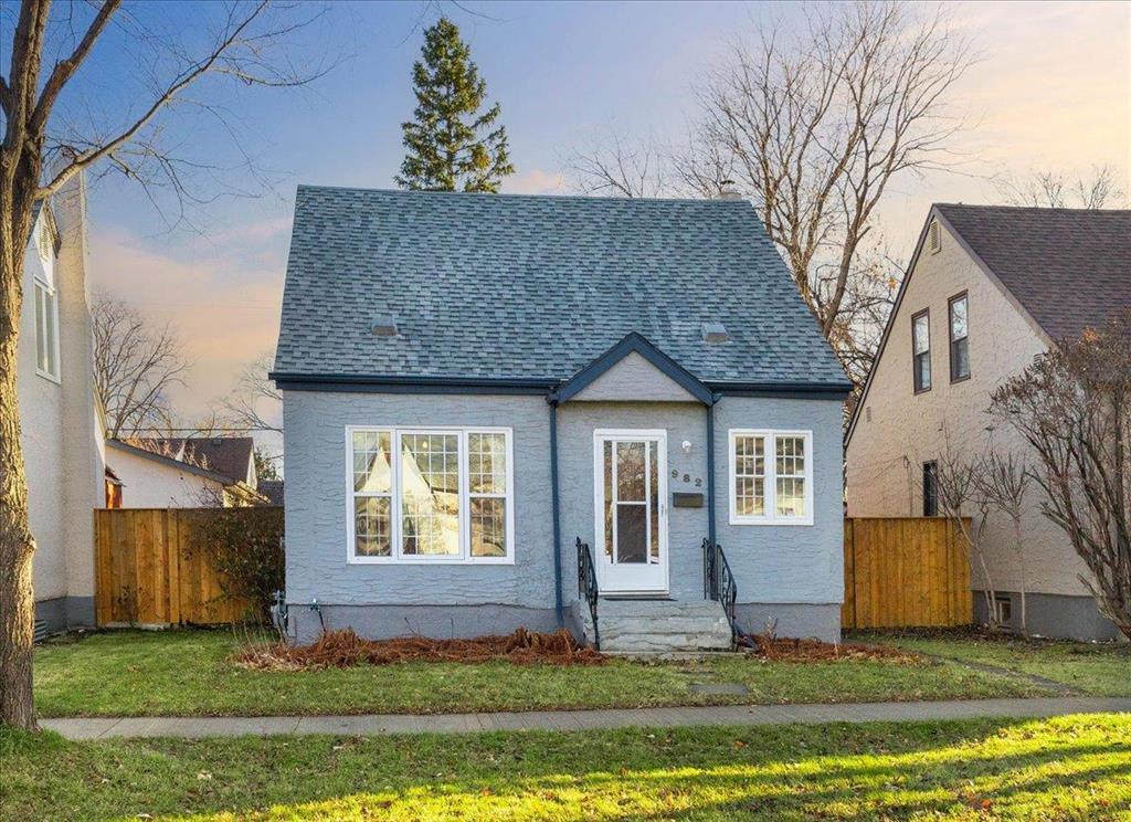 982 Mulvey Avenue, Winnipeg, Manitoba  R2M 1J2 - Photo 0 - 202528992