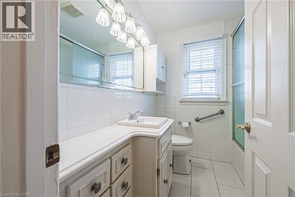 1164 Barton Street, Stoney Creek, Ontario L8E 5H1 - Photo 12 - 40788605