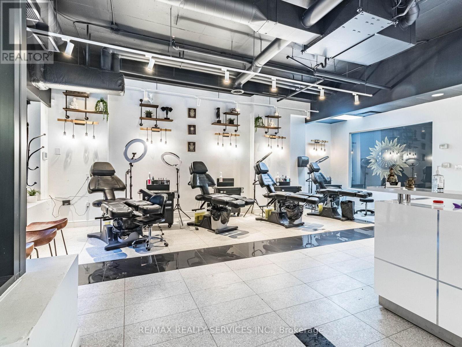 16 - 16 Church Street, Toronto, Ontario  M5E 1M1 - Photo 7 - C12574222