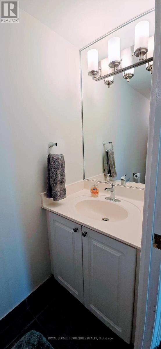 817 - 109 Front Street E, Toronto, Ontario  M5A 4P7 - Photo 16 - C12574310