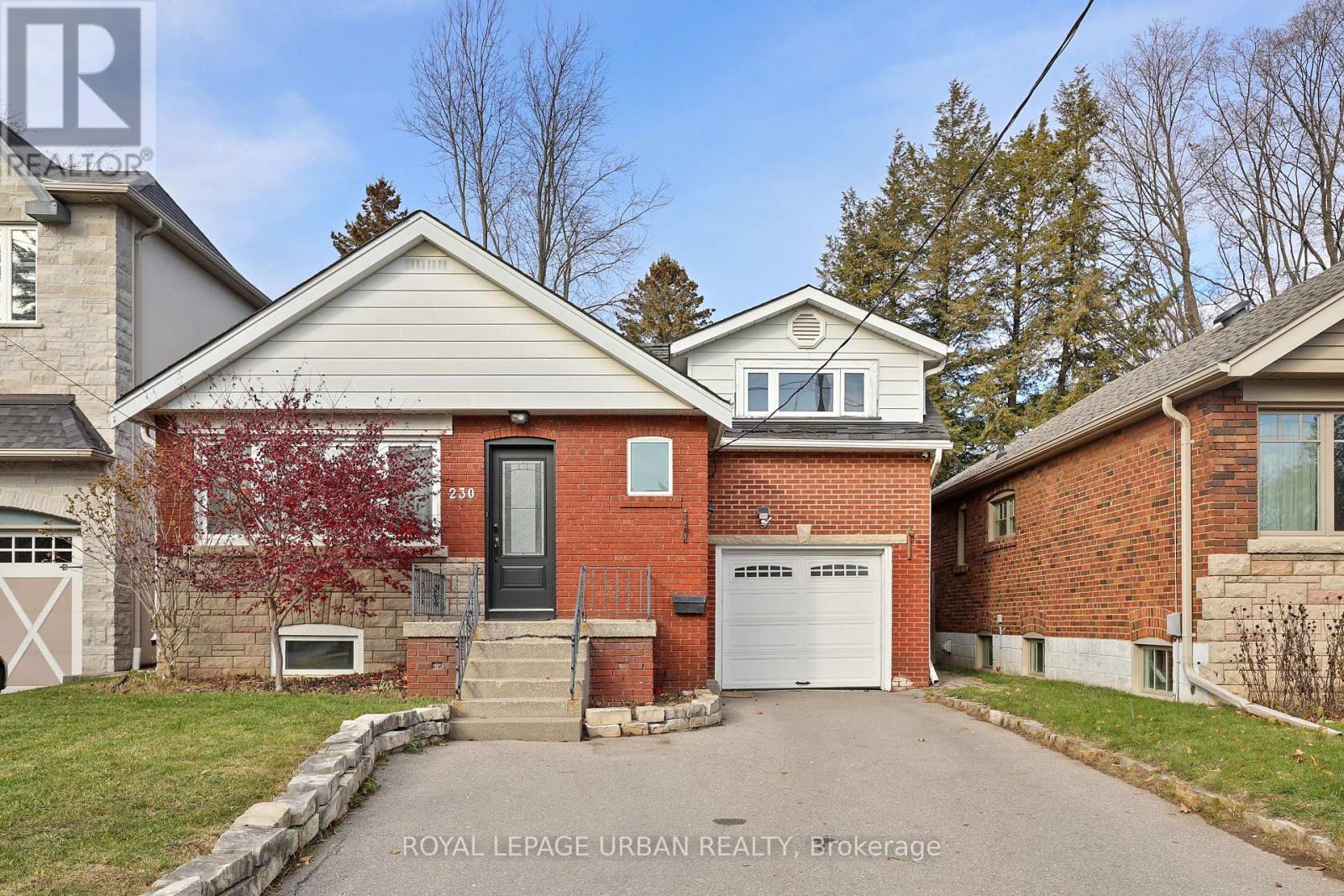230 PARKVIEW HILL CRESCENT, Toronto, Ontario