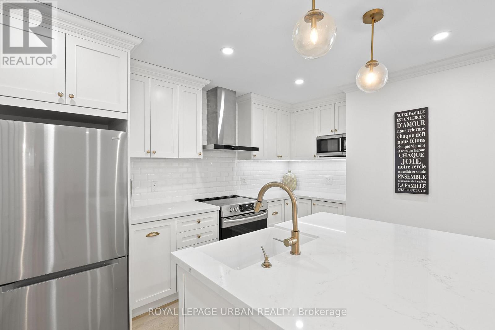 230 Parkview Hill Crescent, Toronto, Ontario  M4B 1S3 - Photo 10 - E12574218