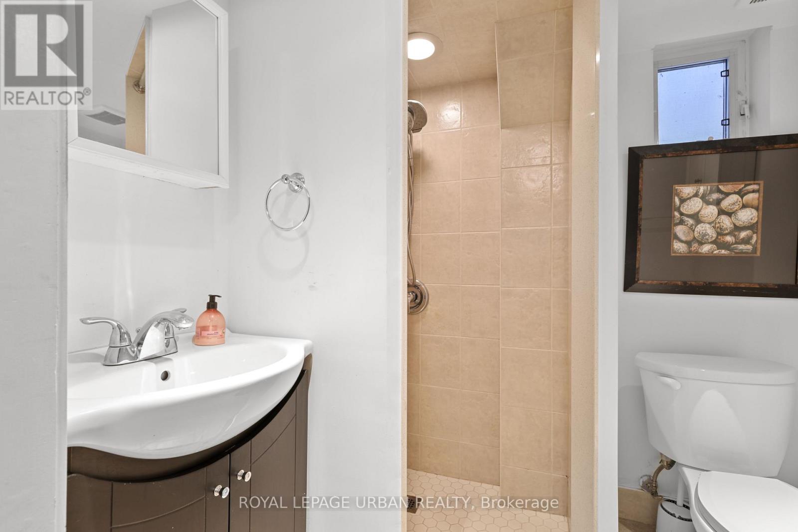 230 Parkview Hill Crescent, Toronto, Ontario  M4B 1S3 - Photo 24 - E12574218