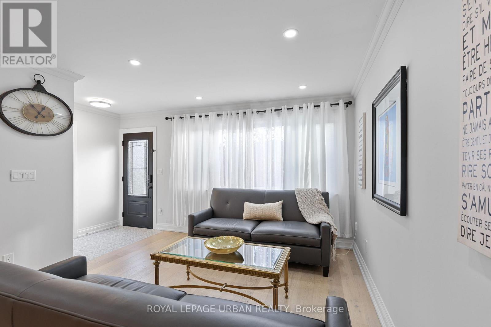 230 Parkview Hill Crescent, Toronto, Ontario  M4B 1S3 - Photo 7 - E12574218