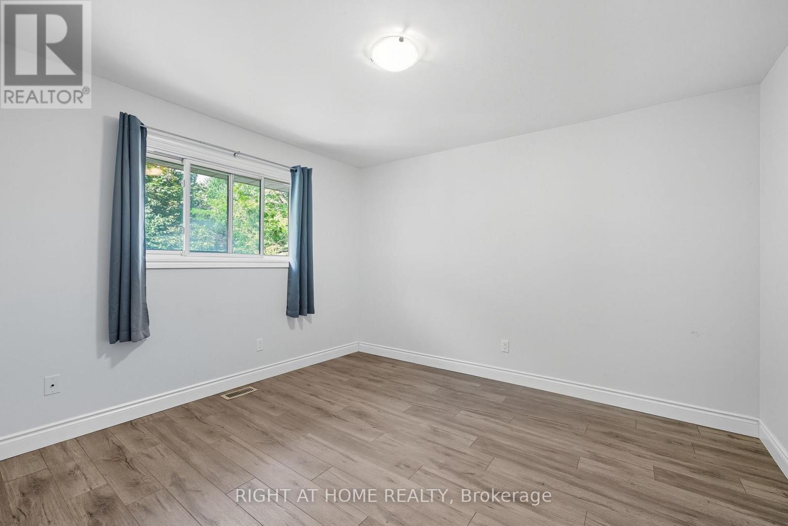 340 Grandview Street S, Oshawa, Ontario  L1H 7C7 - Photo 18 - E12574228