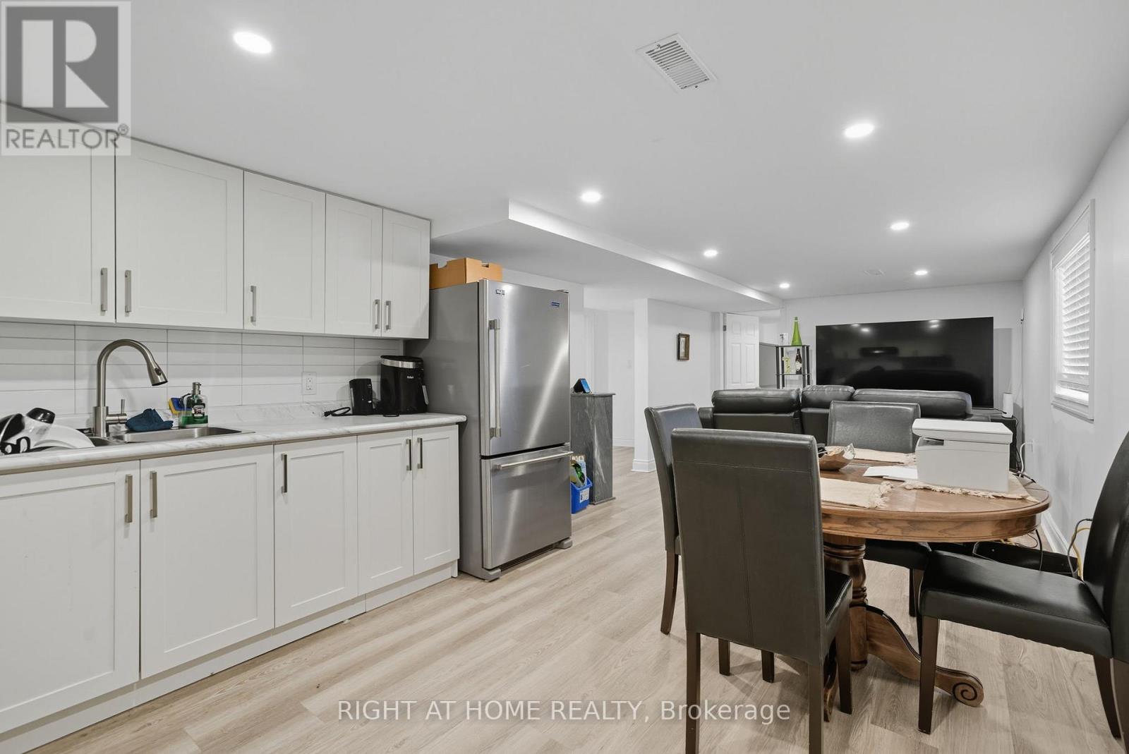 340 Grandview Street S, Oshawa, Ontario  L1H 7C7 - Photo 25 - E12574228