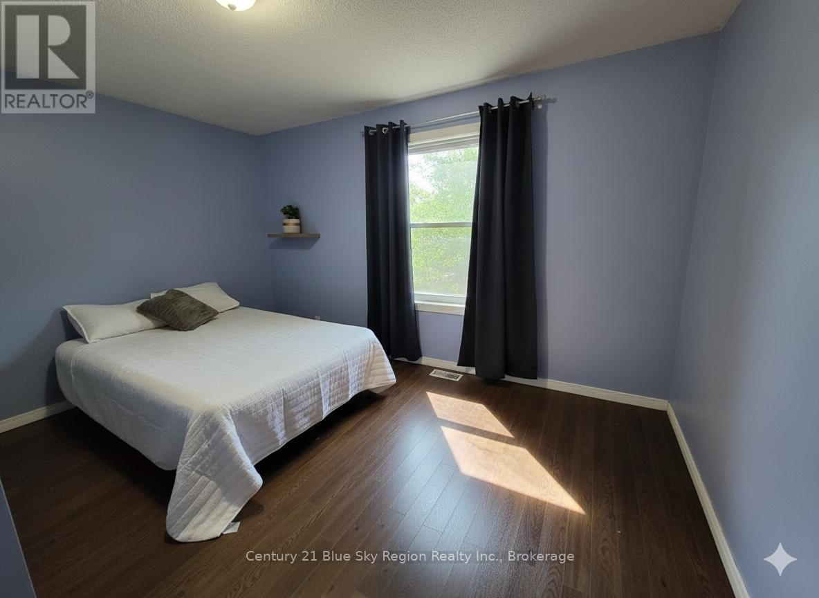 781 Lalande Road, West Nipissing, Ontario  P2B 2V3 - Photo 15 - X12574430