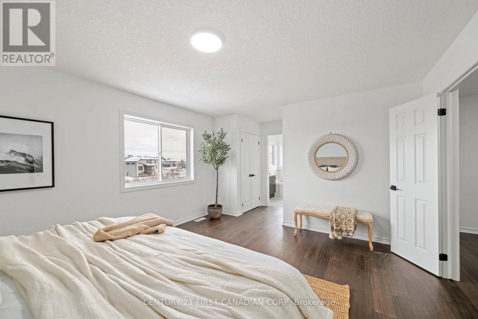 1942 Wateroak Drive, London North, Ontario  N6G 0M7 - Photo 20 - X12574182