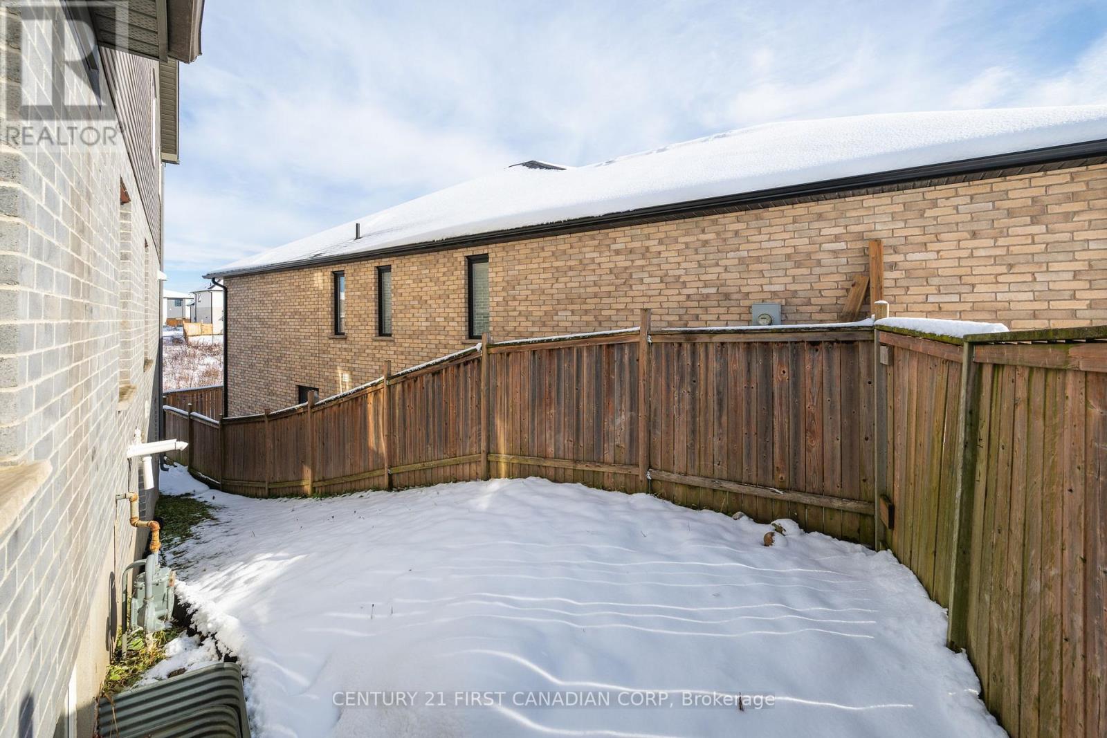 1942 Wateroak Drive, London North, Ontario  N6G 0M7 - Photo 43 - X12574182