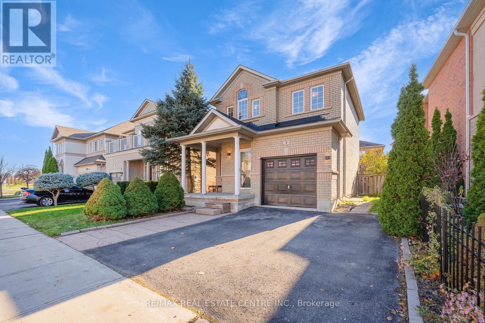 9 DOLCE CRESCENT, Vaughan, Ontario
