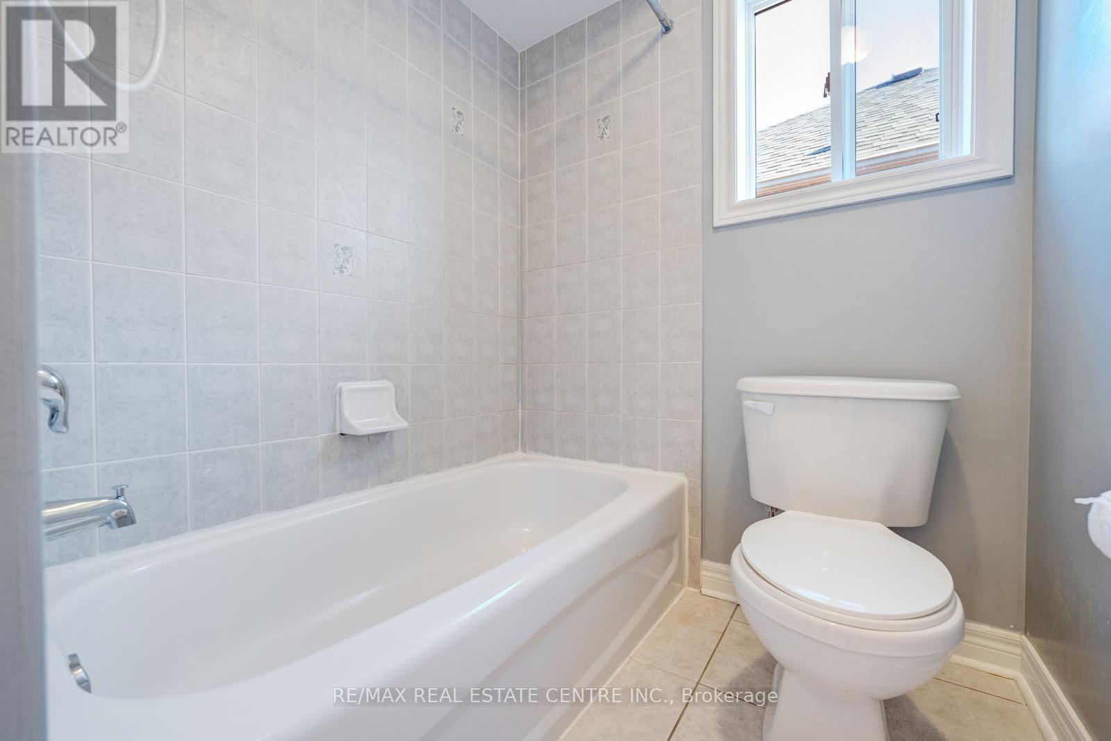 9 Dolce Crescent, Vaughan, Ontario  L4H 3C7 - Photo 28 - N12574252