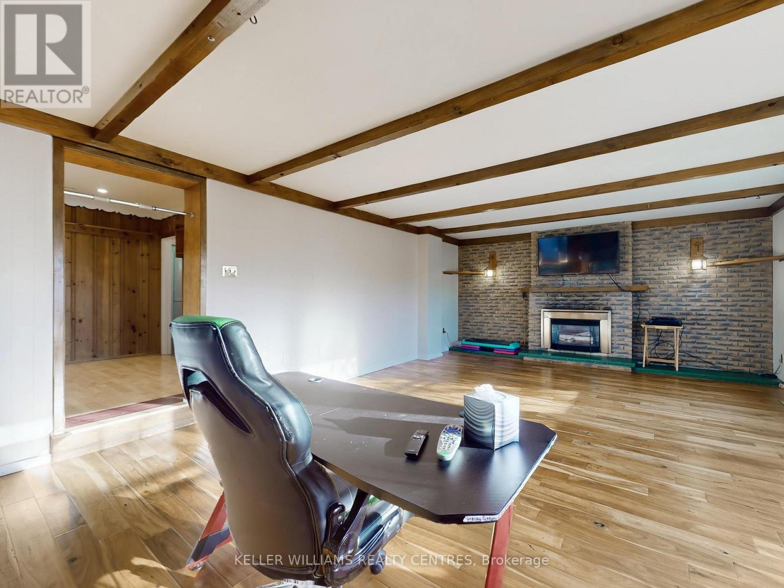 105 Rockport Crescent, Richmond Hill, Ontario  L4C 2M1 - Photo 2 - N12574266