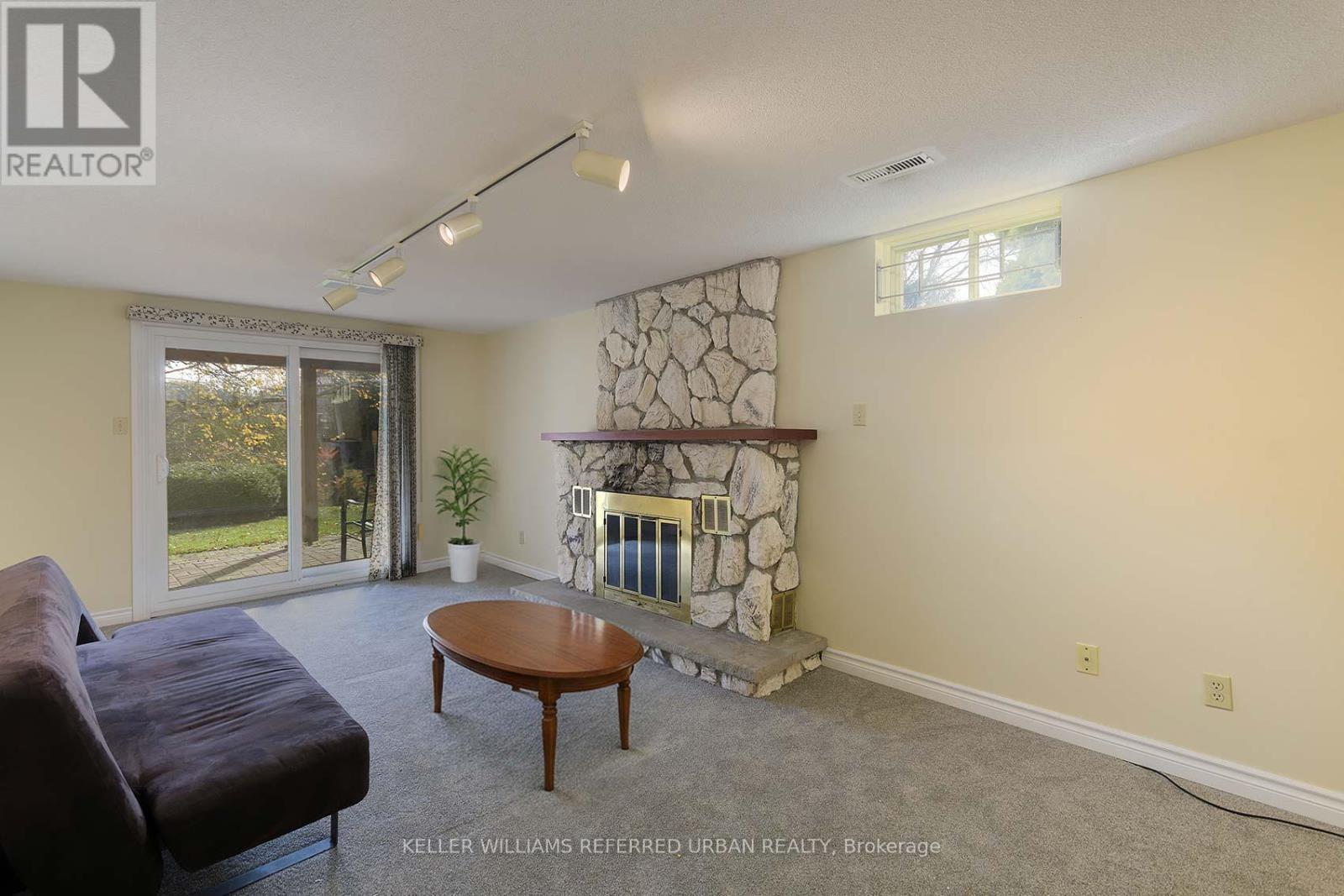 62 Devlin Place, Aurora, Ontario  L4G 5W8 - Photo 27 - N12574306